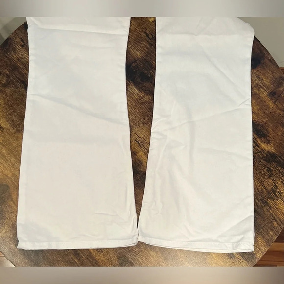 FADE TO BLUE | women’s white denim jeans. Size: 12 - Picture 8 of 11